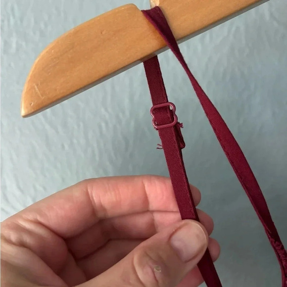 ASTR | crochet | adjustable strap | maroon | lace overlay | mid length dress | s - Picture 9 of 11